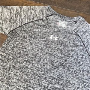 UA dri fit ahirt